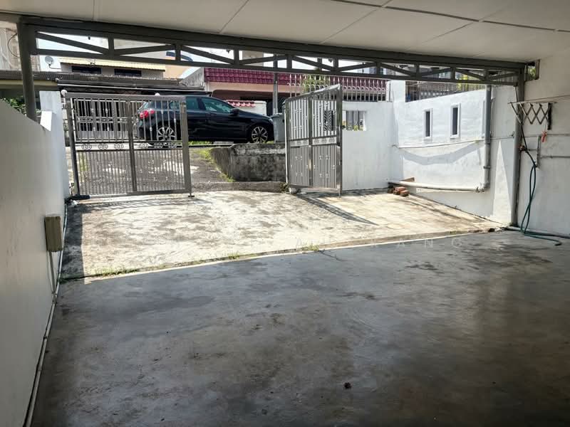 Rumah Teres 1 Tingkat untuk Disewa di Taman Century (Johor Bahru) - Michael Ah Kang - Exterior - PropertyGuru.com.my