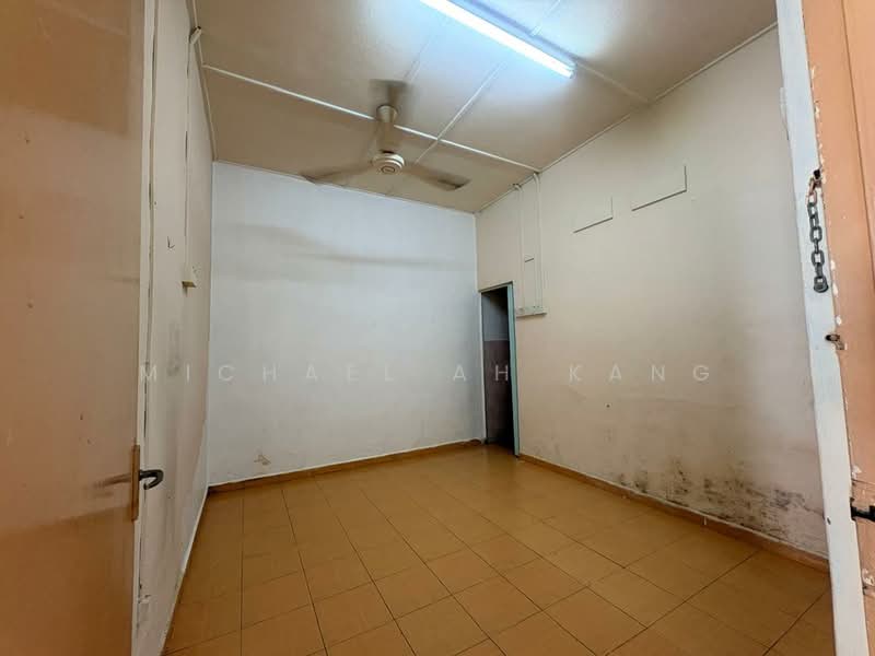 Rumah Teres 1 Tingkat untuk Disewa di Taman Century (Johor Bahru) - Michael Ah Kang - Interior - PropertyGuru.com.my