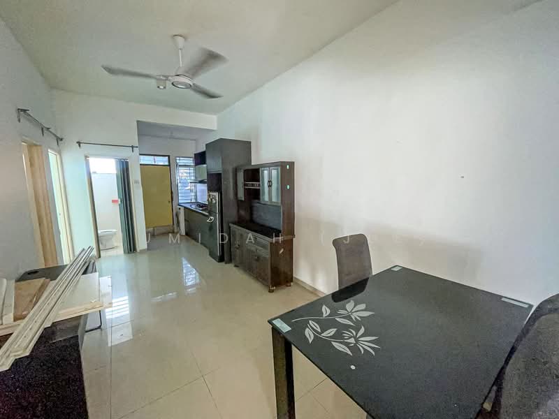 Rumah Bandar untuk Dijual di Balakong (Selangor) - JUMIDAH (JUE) - Kitchen - PropertyGuru.com.my