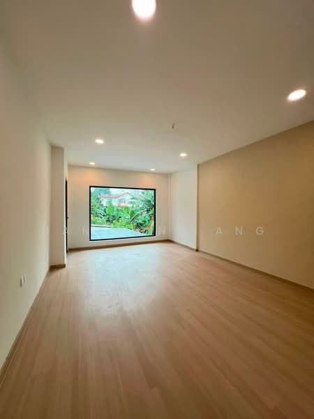 Semi-Detached House for Sale in Kampung Bahru (Johor Bahru) - Han Yong Ang - Living Room - PropertyGuru.com.my