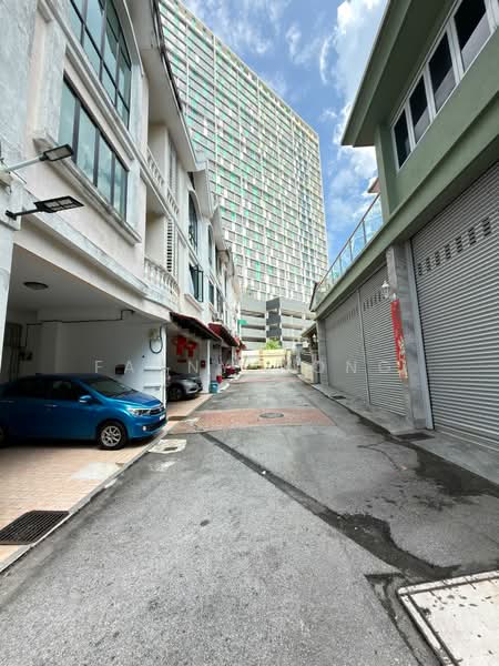 Rumah Bandar untuk Dijual di Kampung Sungai Nibong (Bayan Lepas) - Fanny Wong - PropertyGuru.com.my
