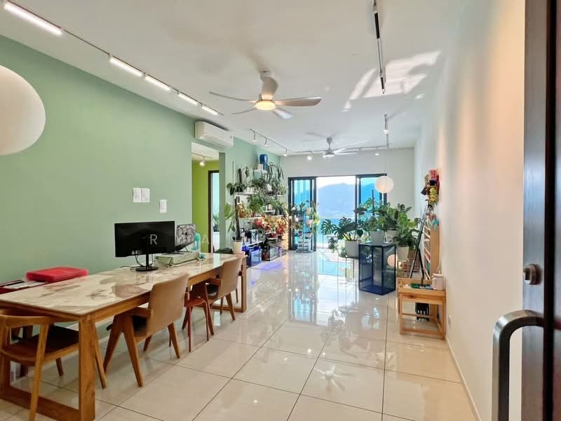 Condominium for Sale at Queens Residences Q1 @ Queens Waterfront - Ryan Foong - Living Room - PropertyGuru.com.my