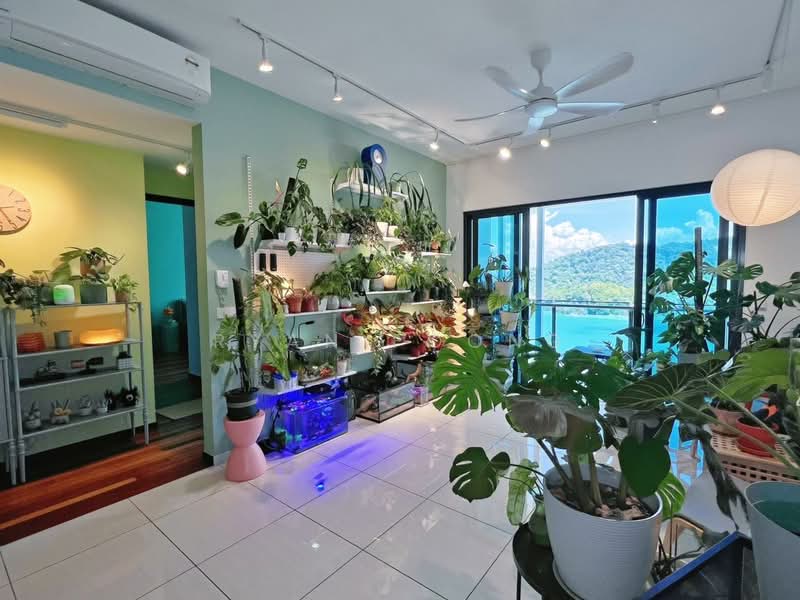 Condominium for Sale at Queens Residences Q1 @ Queens Waterfront - Ryan Foong - Living Room - PropertyGuru.com.my