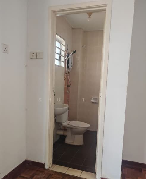Rumah Teres 2 Tingkat untuk Disewa di Setia Alam (Selangor) - Shue Tan - Bathroom - PropertyGuru.com.my