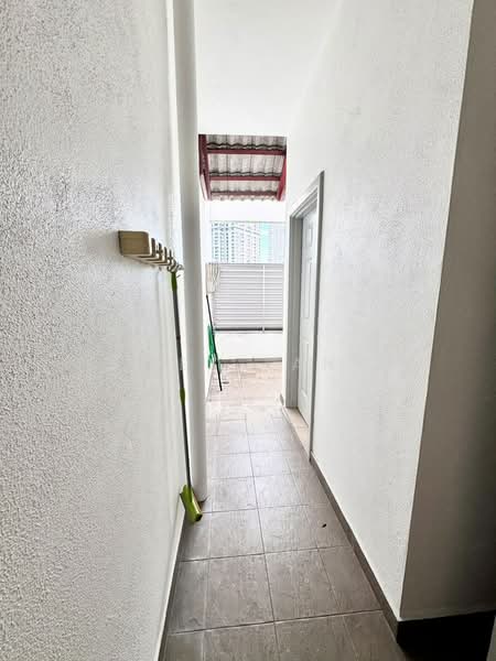 3-storey Terraced House for Rent in Desa Parkcity (Kuala Lumpur) - Rex Tan - Corridor - PropertyGuru.com.my