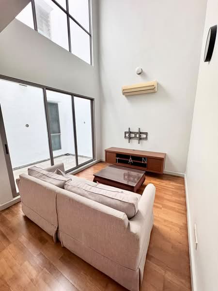 3-storey Terraced House for Rent in Desa Parkcity (Kuala Lumpur) - Rex Tan - Living Room - PropertyGuru.com.my