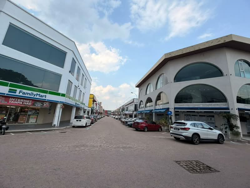 Shop for Sale in Johor Bahru (Johor) - John Lim - Exterior - PropertyGuru.com.my