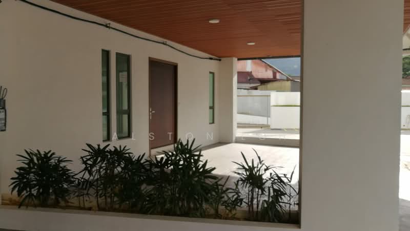 Rumah Teres 4 Tingkat untuk Dijual di Taman Rifle (Ayer Itam) - Alston Loh - Exterior - PropertyGuru.com.my