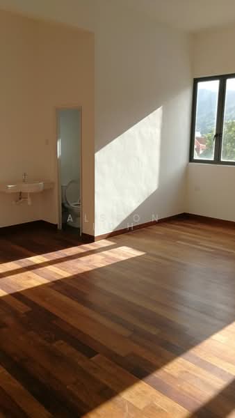 Rumah Teres 4 Tingkat untuk Dijual di Taman Rifle (Ayer Itam) - Alston Loh - Interior - PropertyGuru.com.my