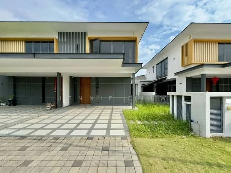 Semi-Detached House for Sale in Setia Alam (Selangor) - Jennie Chew - Exterior - PropertyGuru.com.my