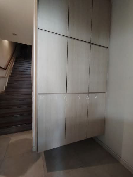 Rumah Bandar untuk Dijual di Sunway Damansara (Kota Damansara) - Emily Yap - Entrance with cabinet - PropertyGuru.com.my