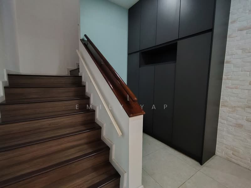 Rumah Bandar untuk Dijual di Sunway Damansara (Kota Damansara) - Emily Yap - Stairs upper floor - PropertyGuru.com.my