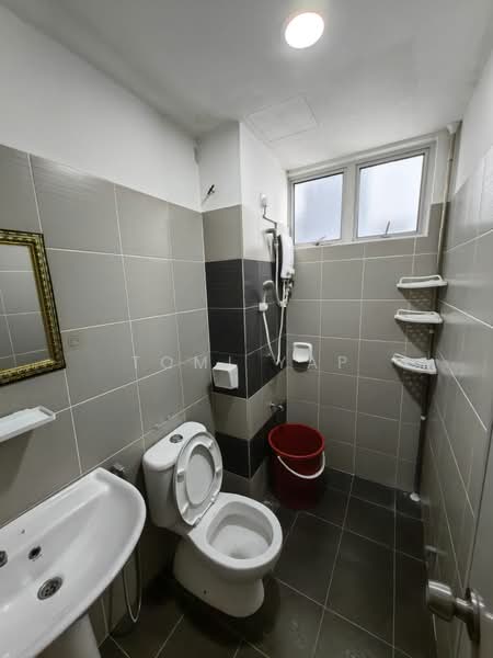 Apartment for Rent at Bayu Angkasa - Tomi Yap - Bathroom - PropertyGuru.com.my
