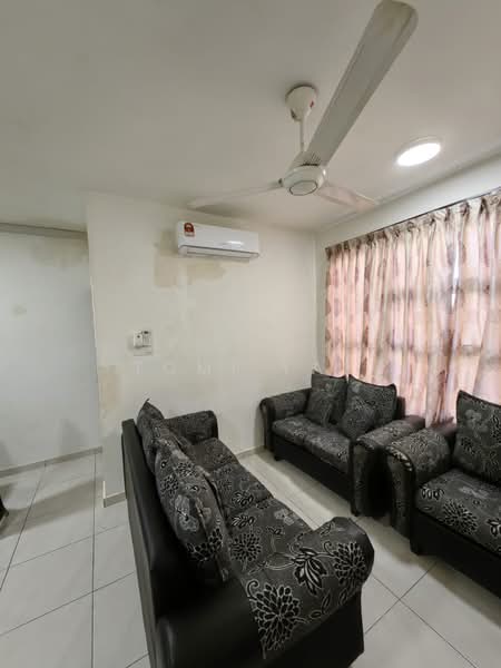 Apartment for Rent at Bayu Angkasa - Tomi Yap - Living Room - PropertyGuru.com.my