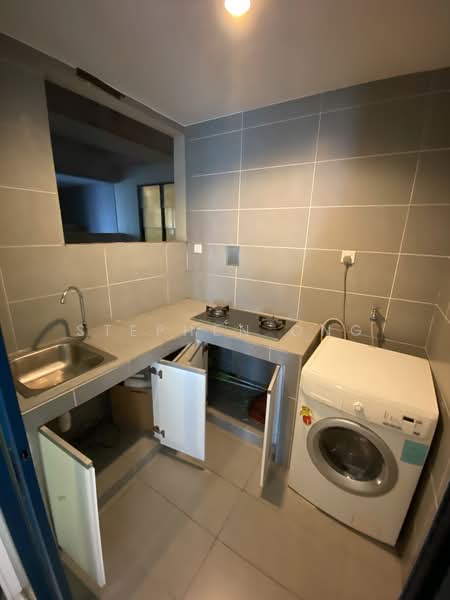 Kediaman Servis untuk Dijual di Casa Residency - Stephen Ong - Kitchen - PropertyGuru.com.my