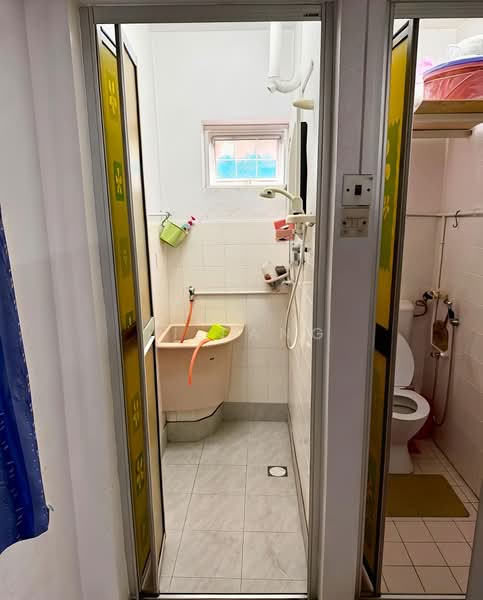 Flat for Sale at Desa Permai Indah Flat - Li Fang - Bathroom - PropertyGuru.com.my