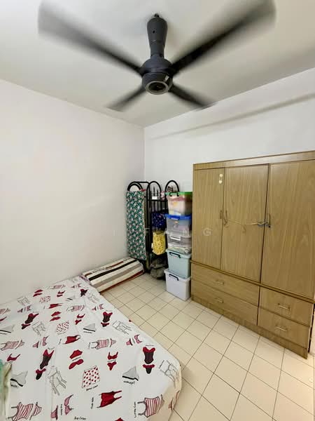 Flat for Sale at Desa Permai Indah Flat - Li Fang - Bedroom - PropertyGuru.com.my