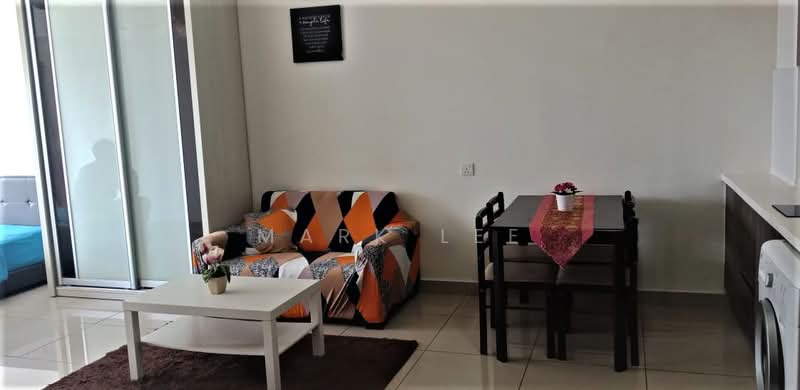Servis Apartment untuk Disewa di HYVE - Mark Lee - Living Room - PropertyGuru.com.my