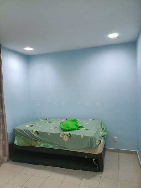 Apartment for Rent at Lake View Suites - Alex How - Bedroom - PropertyGuru.com.my