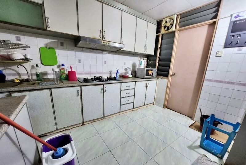 Apartment for Sale at Halaman Areka - Alston Loh - Kitchen - PropertyGuru.com.my
