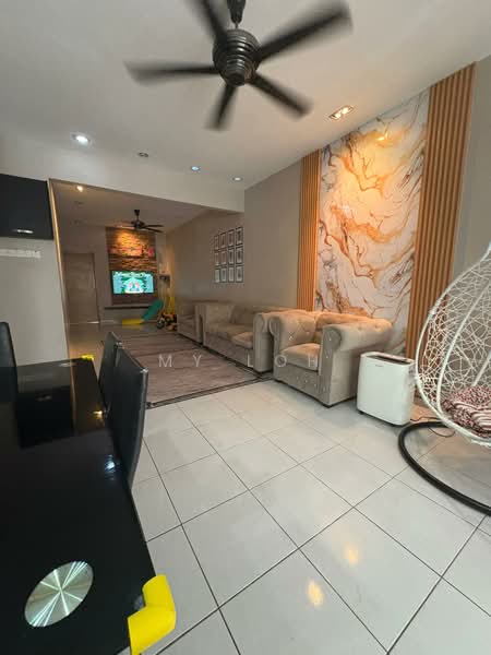 Townhouse for Sale in Taman Amansiara (Rawang) - MY Loh - Living Room - PropertyGuru.com.my