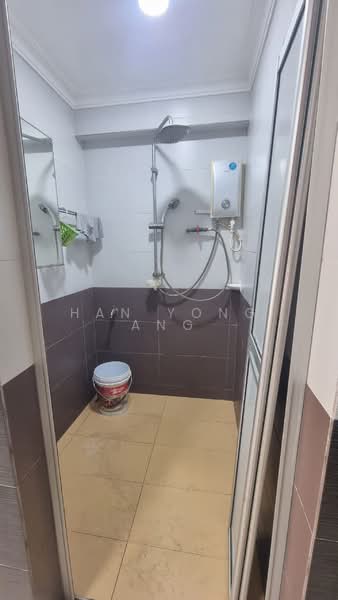 Rumah Teres 2 Tingkat untuk Dijual di Taman Sri Muhibbah (Kulai) - Han Yong Ang - Bathroom - PropertyGuru.com.my