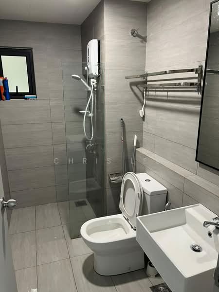 Servis Apartment untuk Disewa di Maya Bay Residences @ Gamuda Cove - Chris Lee - Bathroom - PropertyGuru.com.my