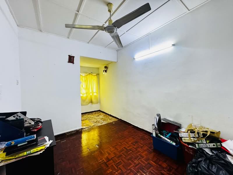 2-storey Terraced House for Sale in Bukit Indah (Ampang) - Azli Ibrahim - Interior - PropertyGuru.com.my