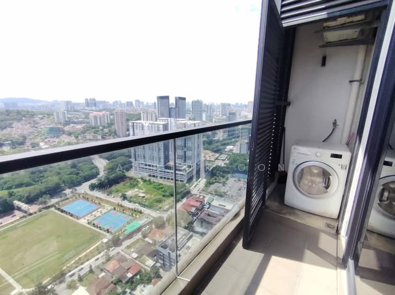 Servis Apartment untuk Dijual di The Establishment - Patrick Oon - Balcony - PropertyGuru.com.my