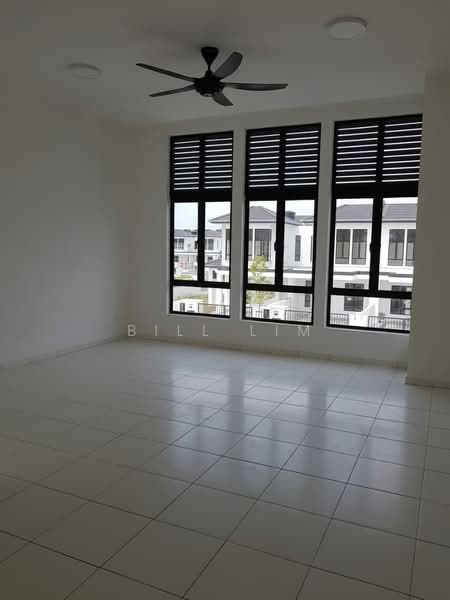 Rumah Teres 2 Tingkat untuk Disewa di Eco Grandeur (Puncak Alam) - Bill Lim - Living Room - PropertyGuru.com.my
