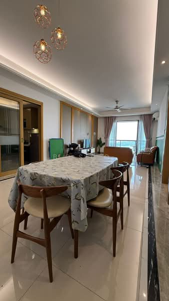 Service Residence for Rent at R&F Princess Cove Phase 1 - Bosco Eng - Dining Room - PropertyGuru.com.my