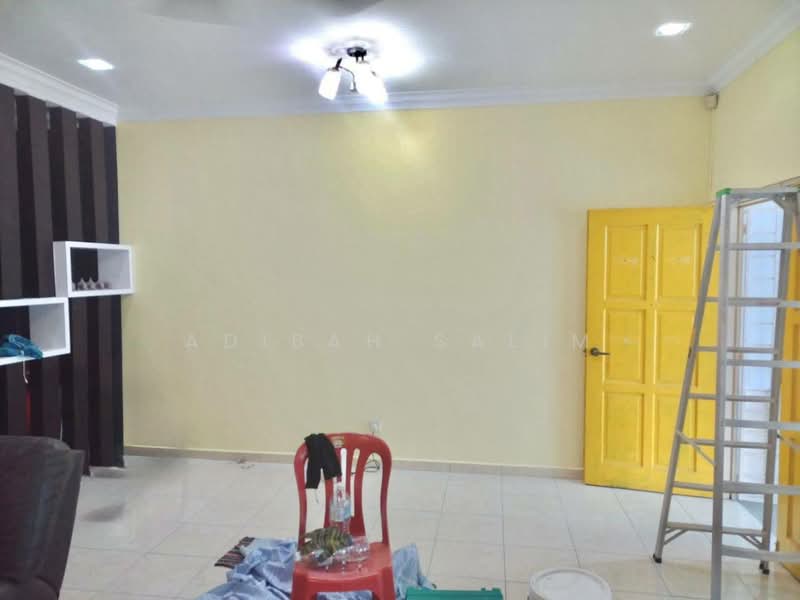 Rumah Teres 2 Tingkat untuk Dijual di Bandar Nusaputra (Puchong) - Adibah Salim - Living Room - PropertyGuru.com.my