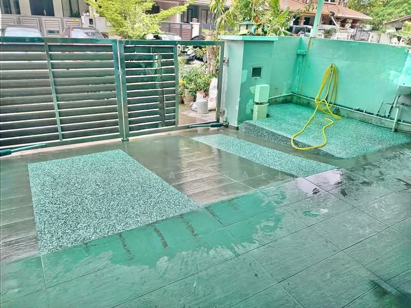 Rumah Teres 2 Tingkat untuk Dijual di Bandar Nusaputra (Puchong) - Adibah Salim - Exterior - PropertyGuru.com.my