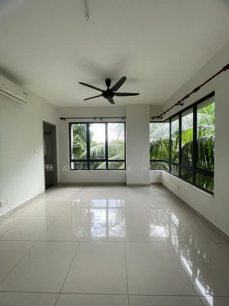 Kondominium untuk Dijual di Quayside @ Clear Water Bay - Mavis Khor - Living Room - PropertyGuru.com.my