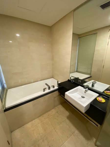 Kondominium untuk Dijual di 6 CapSquare - Stephen Ong - Bathroom - PropertyGuru.com.my