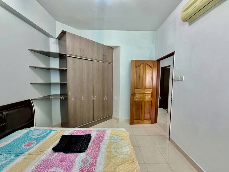 Kondominium untuk Dijual di Villa Wangsamas - Hazeman Omar - Bedroom - PropertyGuru.com.my