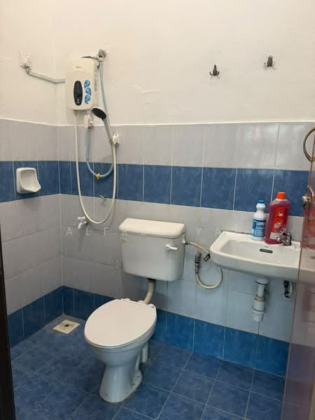 Rumah Teres 1 Tingkat untuk Disewa di Kempas (Johor Bahru) - Alfred Yap - Bathroom - PropertyGuru.com.my