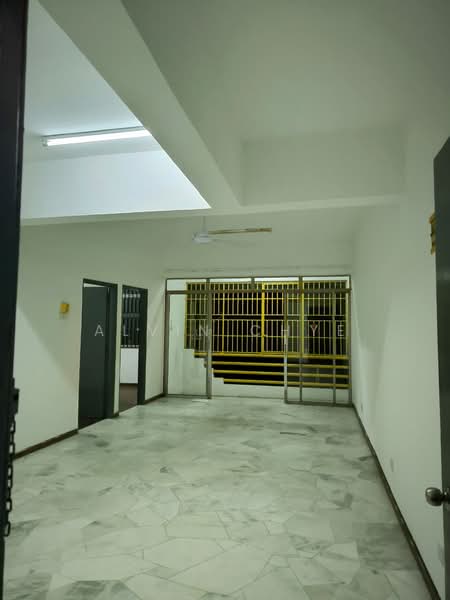 Apartment for Sale at Kuchai Entrepreneurs Park Apartment - Alvin Chye - Living Room - PropertyGuru.com.my