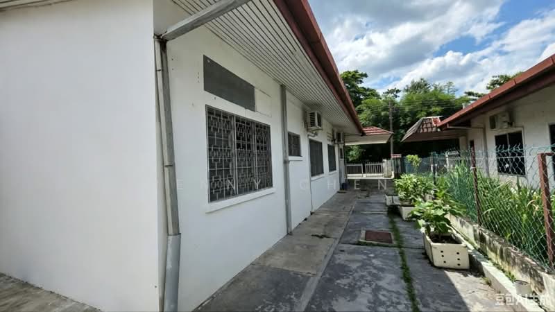 Rumah Berkembar untuk Dijual di Ipoh Garden (Ipoh) - PENNY CHEN - Exterior - PropertyGuru.com.my