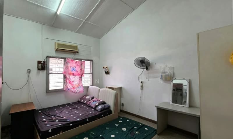 Rumah Berkembar untuk Dijual di Ipoh Garden (Ipoh) - PENNY CHEN - Bedroom - PropertyGuru.com.my