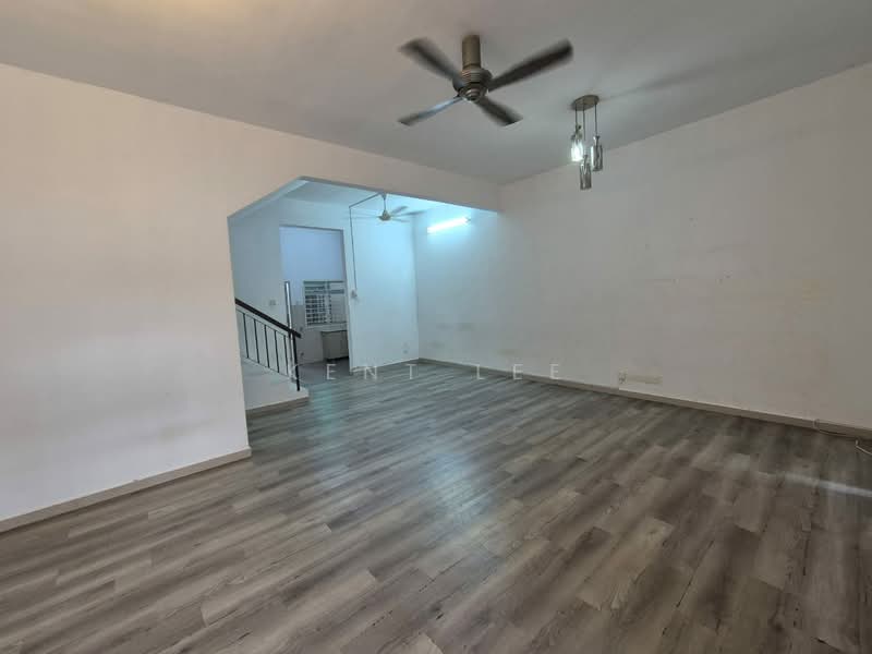 2-storey Terraced House for Rent in Jenjarom (Selangor) - Kent Lee - Living Room - PropertyGuru.com.my
