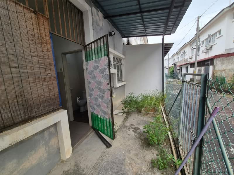 2-storey Terraced House for Rent in Jenjarom (Selangor) - Kent Lee - Bathroom - PropertyGuru.com.my