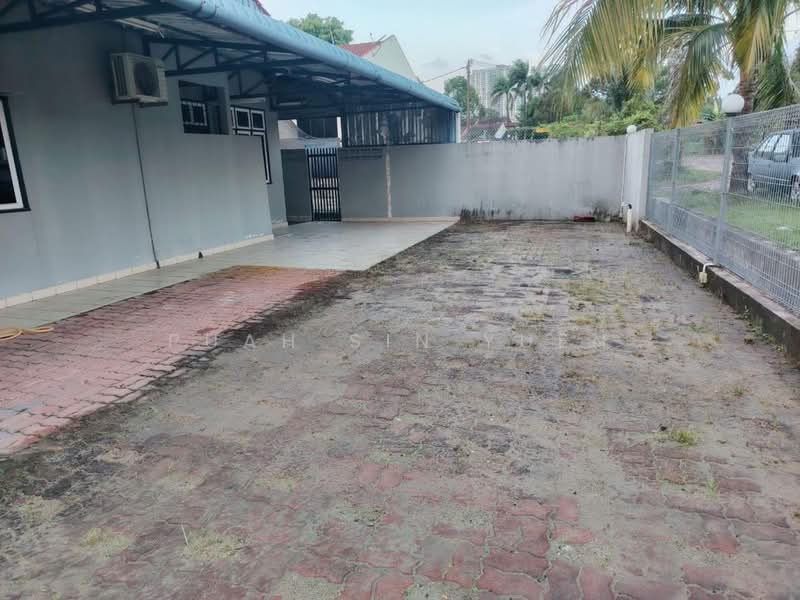 1-storey Terraced House for Sale in Taman Daya (Johor Bahru) - Puah Sin Yuen - Exterior - PropertyGuru.com.my