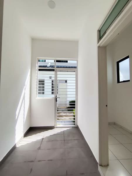 2-storey Terraced House for Rent in Eco Majestic (Semenyih) - JX Chong - Entrance - PropertyGuru.com.my
