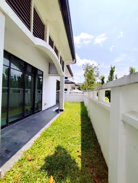 Rumah Teres 2 Tingkat untuk Disewa di Eco Majestic (Semenyih) - JX Chong - Exterior - PropertyGuru.com.my