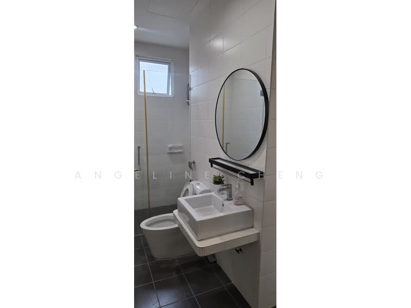 Service Residence for Sale at Vue Residences - Angeline Cheng - Bathroom - PropertyGuru.com.my
