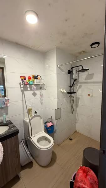 Rumah Teres 2 Tingkat untuk Dijual di Taman Puteri Wangsa (Ulu Tiram) - Sze Lee - Bathroom - PropertyGuru.com.my
