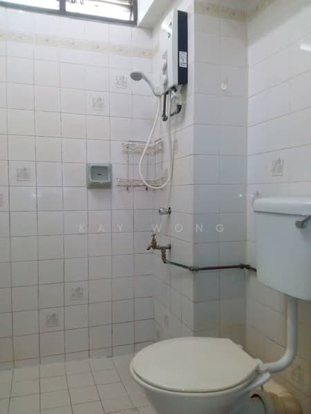 Apartment for Sale at Melati Apartments - Kay Wong - Bathroom - PropertyGuru.com.my