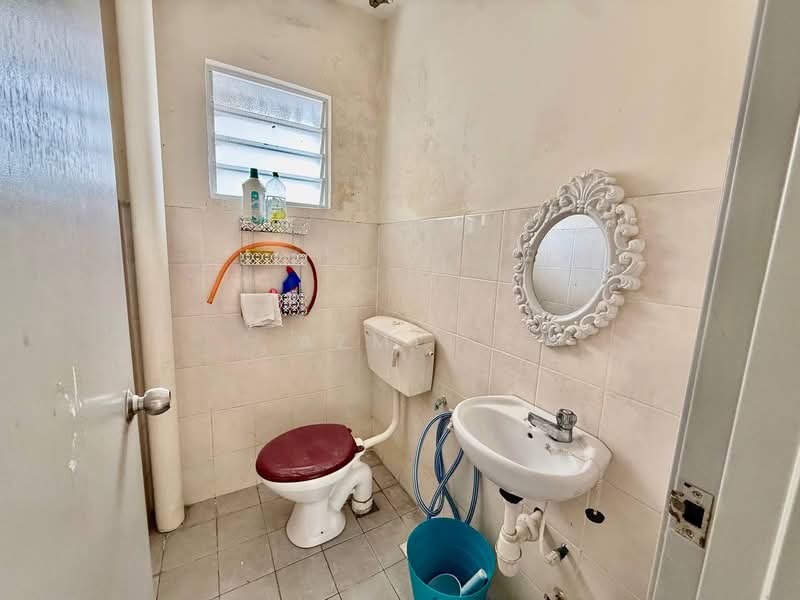 Apartment for Sale at Pangsapuri Danau Bayu - Azmi . - PropertyGuru.com.my