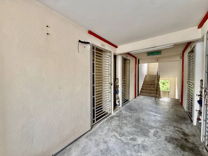 Apartment for Sale at Pangsapuri Danau Bayu - Azmi . - PropertyGuru.com.my